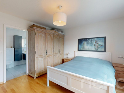 Très bel appartement lumineux et traversant avec grand balcon ! image 8