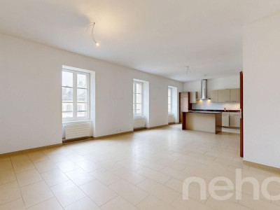 Magnifique 5.5p aux grands volumes à 2 pas du lac et du centre ville! image 2