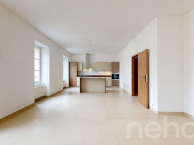 Magnifique 5.5p aux grands volumes à 2 pas du lac et du centre ville! image 3