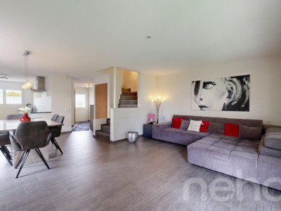 Modernes Doppeleinfamilienhaus an ruhiger Lage image 3