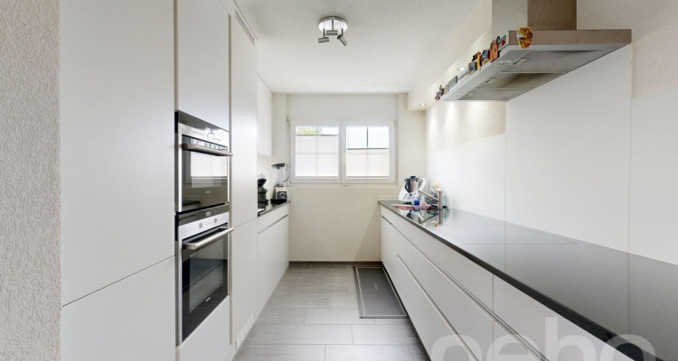 Modernes Doppeleinfamilienhaus an ruhiger Lage image 5