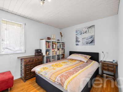 Traumhaftes Familienhaus mit Garten, Pool und zentraler Lage image 11