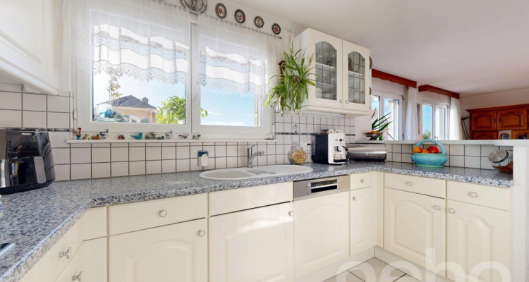 Lumineux duplex à deux pas du centre de Morges image 8