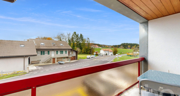 Charmant 3.5 pièces lumineux avec jardin et vue dégagée image 1