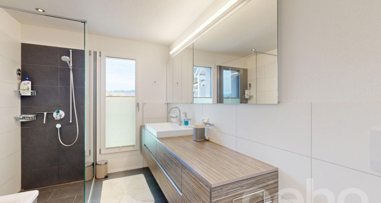 Moderne Duplex-Oase mit Alpenblick, Sauna & Loggia image 9