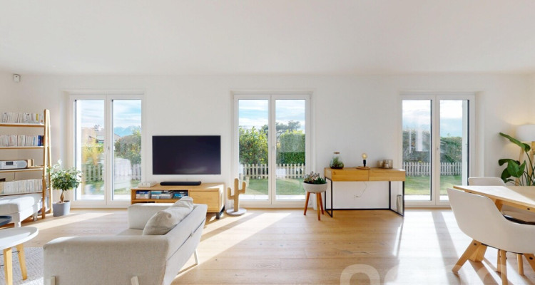 Magnifique maison individuelle de 4,5 pces au calme à Pully image 1