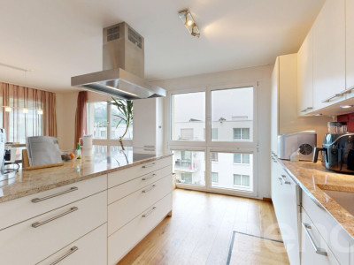 Traumhafte 6.5-Zimmer-Attikawohnung mit Blick auf Schloss Lenzburg image 4