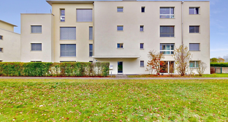 Traumhafte 6.5-Zimmer-Attikawohnung mit Blick auf Schloss Lenzburg image 1