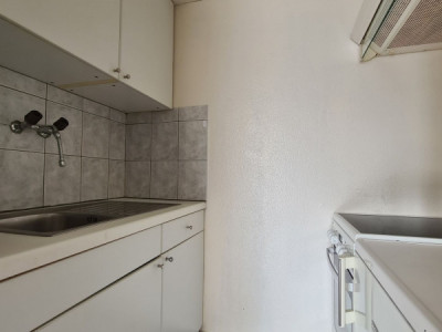 Studio au 4e étage image 5