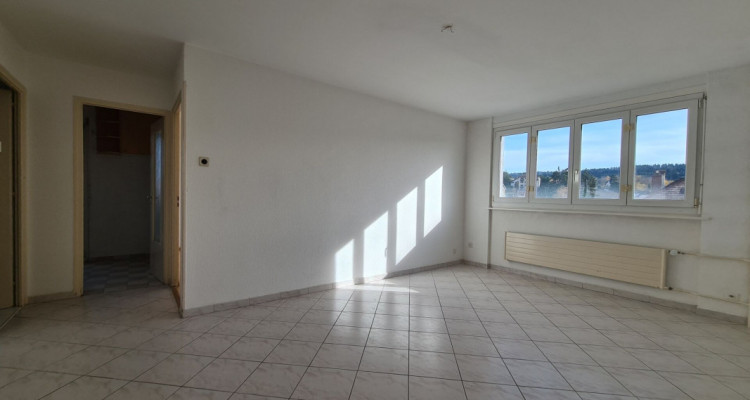 Appartement de 3 pièces au 9e étage image 1