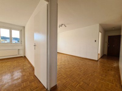 Appartement de 3 pièces au 10e étage image 4