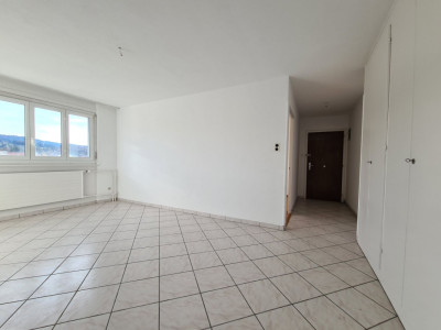 Appartement de 3 pièces au 12e étage image 3