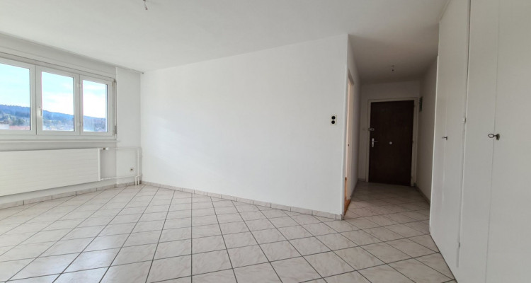 Appartement de 3 pièces au 12e étage image 3