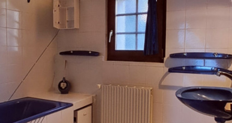 A VENDRE : Maison villageoise mitoyenne 6.5 pces en duplex image 7