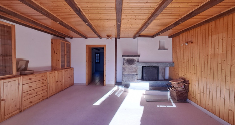 A VENDRE : Maison villageoise mitoyenne 6.5 pces en duplex image 5