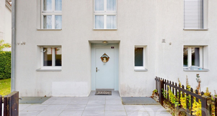 Gepflegtes Eckreihenhaus mit Garten, Garage und modernem Komfort image 2