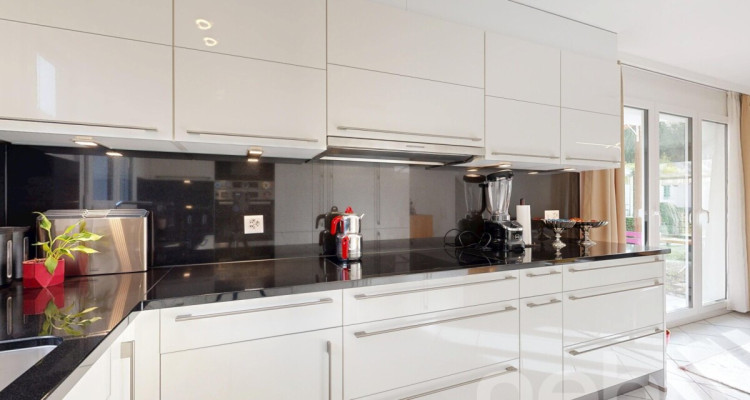 Gepflegtes Eckreihenhaus mit Garten, Garage und modernem Komfort image 11