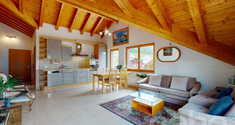 Dachwohnung mit Aussicht & Komfort image 3