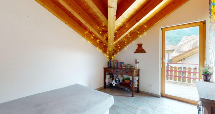 Dachwohnung mit Aussicht & Komfort image 7