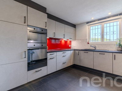 VILLA D?ARCHITECTE AVEC PISCINE DANS UN ÉCRIN DE VERDURE TRANQUILLE image 7