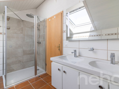 VILLA D?ARCHITECTE AVEC PISCINE DANS UN ÉCRIN DE VERDURE TRANQUILLE image 8