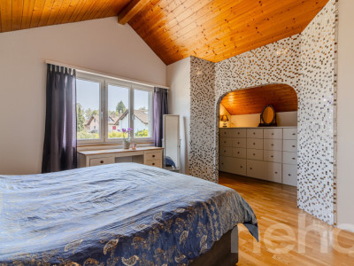 VILLA D?ARCHITECTE AVEC PISCINE DANS UN ÉCRIN DE VERDURE TRANQUILLE image 9