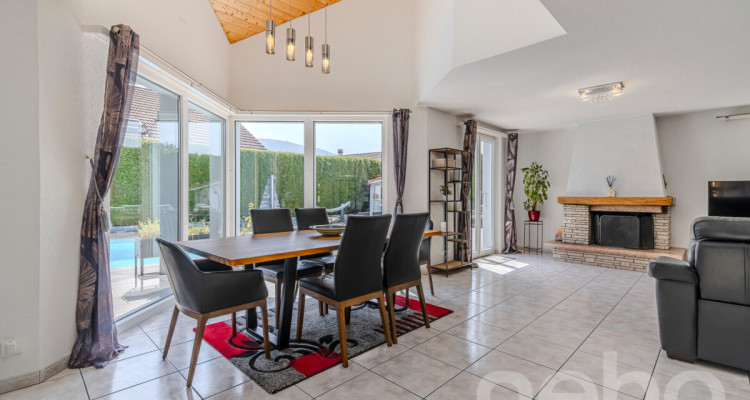 VILLA D?ARCHITECTE AVEC PISCINE DANS UN ÉCRIN DE VERDURE TRANQUILLE image 5