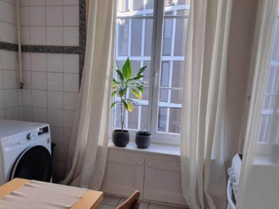 Appartement 2,5 pièces situé à Plainpalais image 3