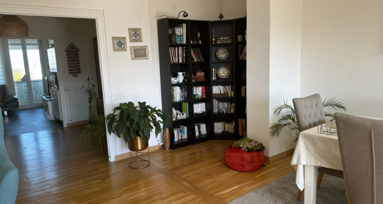 Appartement de 8.5 pièces situé au Petit-Lancy image 4