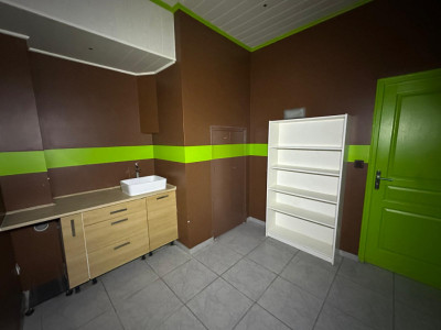 Local commercial situé a Annemasse image 8