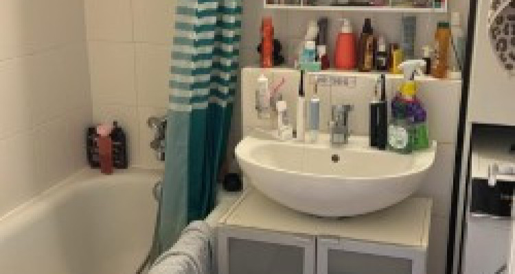 Appartement 4.5 pièces situé aux Eaux Vives image 8