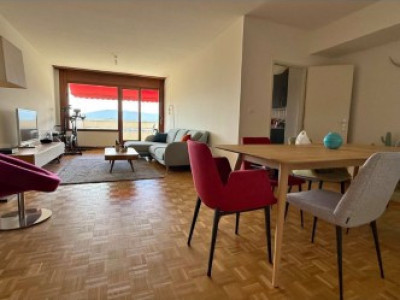 Appartement 4 pièces situé aux Grand Lancy image 2