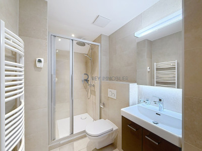 Appartement de 100 m2 - Loyer - Charges - Box : 2500, chf - tout compris ! image 8