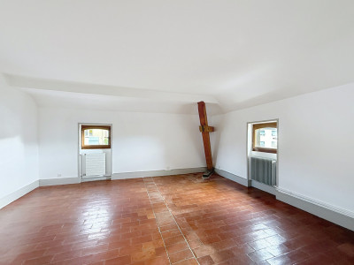 Appartement de 100 m2 - Loyer - Charges - Box : 2500, chf - tout compris ! image 3