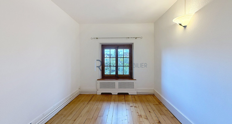 Appartement de 100 m2 - Loyer - Charges - Box : 2500, chf - tout compris ! image 7