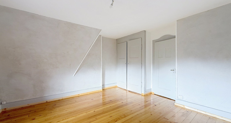 Appartement de 100 m2 - Loyer - Charges - Box : 2500, chf - tout compris ! image 6