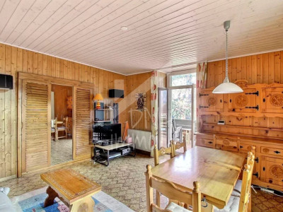 Appartement 2,5 P rénové, grande terrasse sud et véranda image 4