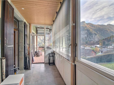 Appartement 2,5 P rénové, grande terrasse sud et véranda image 9