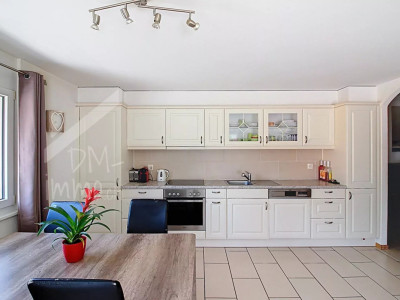 Bel appartement 3,5 p, grande terrasse, centre Fully image 4