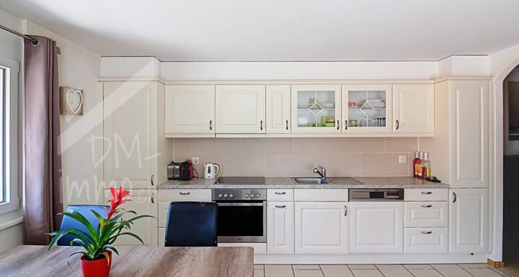 Bel appartement 3,5 p, grande terrasse, centre Fully image 4