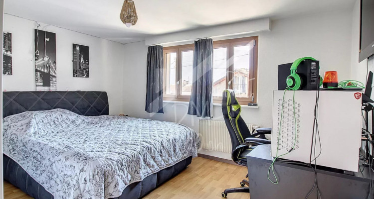 Maison de village rénovée + studio + petite grange à rénover image 6