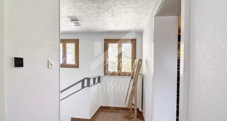 Maison de village rénovée + studio + petite grange à rénover image 8