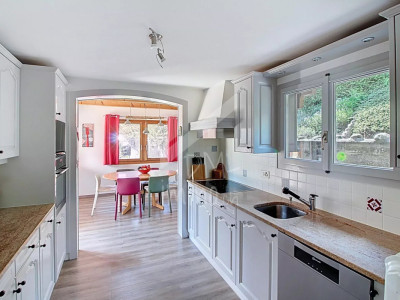 Chalet en madrier, vue exceptionnelle et imprenable image 4