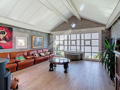 Villa darchitecte de 200 m2, superbe vue lac image 2