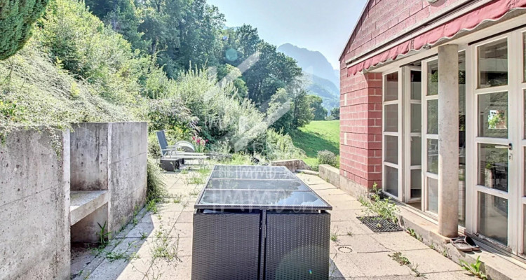 Villa darchitecte de 200 m2, superbe vue lac image 5