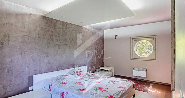 Villa darchitecte de 200 m2, superbe vue lac image 6