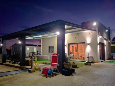 VILLA NEUVE AVEC VUE PANORAMIQUE SUR LES COLLINES ET LES PLANTATIONS DOLIVIERS image 7