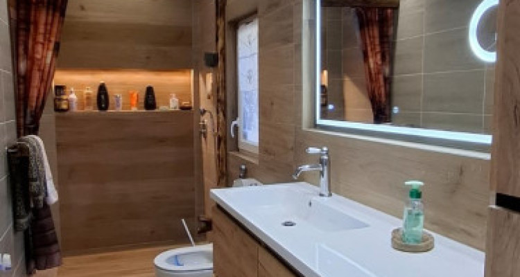 VILLA NEUVE AVEC VUE PANORAMIQUE SUR LES COLLINES ET LES PLANTATIONS DOLIVIERS image 4