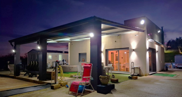 VILLA NEUVE AVEC VUE PANORAMIQUE SUR LES COLLINES ET LES PLANTATIONS DOLIVIERS image 7