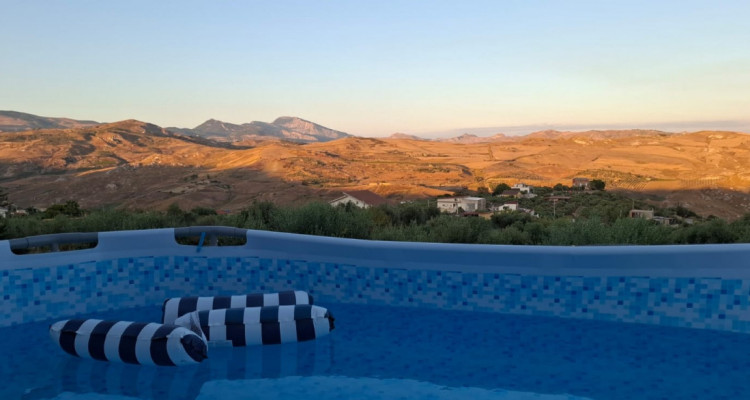 VILLA NEUVE AVEC VUE PANORAMIQUE SUR LES COLLINES ET LES PLANTATIONS DOLIVIERS image 6